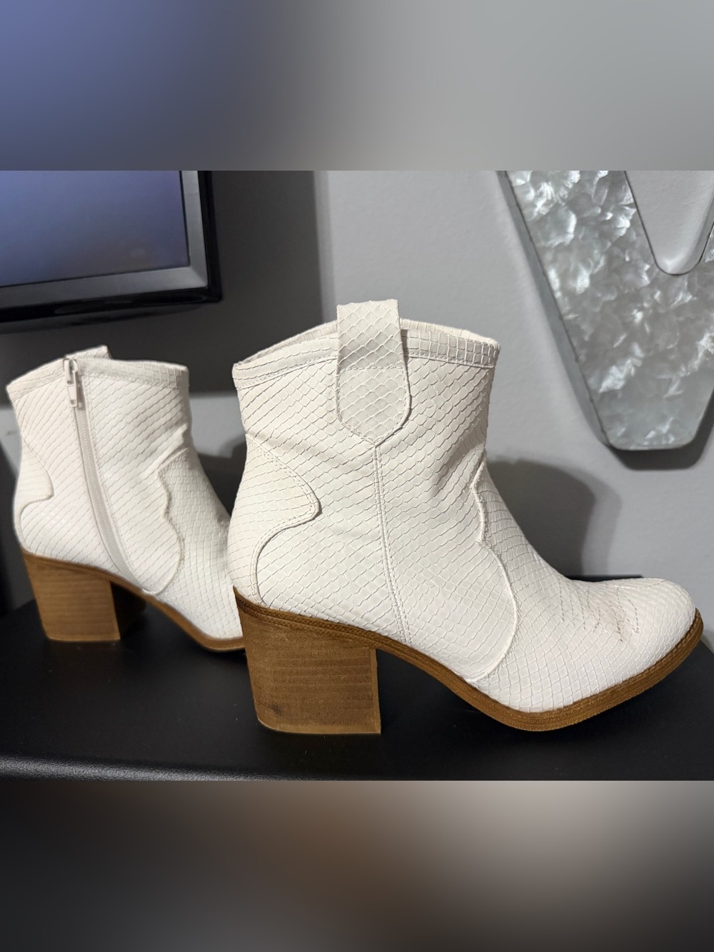 🤍 White Snakeskin Western Ankle Boots